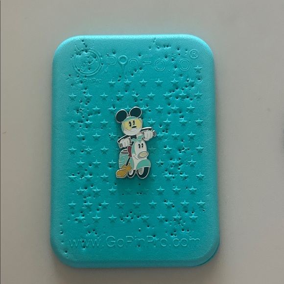 5/$30 Vespa Mickey Mouse Pin - Picture 1 of 2